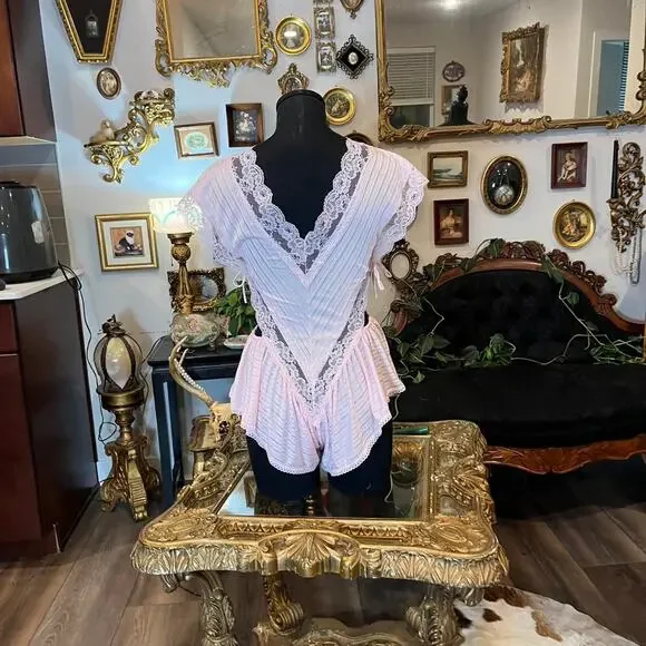 Vintage Eileen West Pink Satin & Lace Peplum lingerie Bodysuit small - Picture 4 of 6